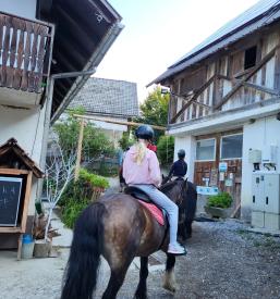 Življenje na kmetiji, tabori v Jesenicah