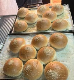 Odprta pekarna in slaščičarna v Mengšu