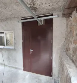 ALU, PVC, lesena okna in vrata Primorska