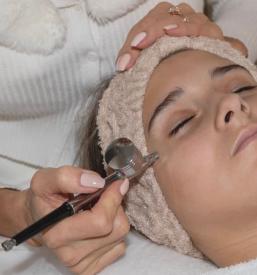 Lifiting obraza v Novi Gorici