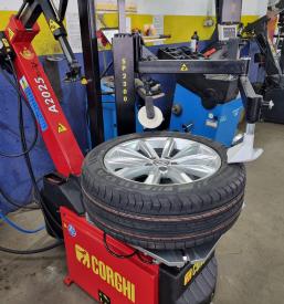 Vulkanizerstvo in prodaja gum Dolenjska