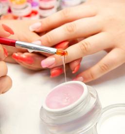 Gelish nohti Osrednja Slovenija