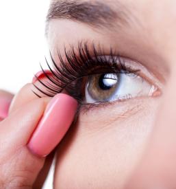 Ugodno podaljševanje trepalnic Savinjska