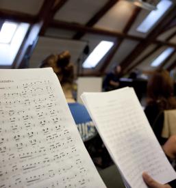 Vokalno nastopanje okteta na kulturnih prireditvah Ljutomer