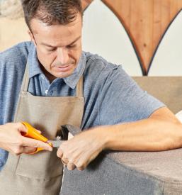 Kakovostne oblazinjene klopi in stoli Slovenj Gradec