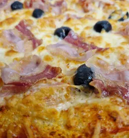 Pizzerija, dobre pizze Pivka