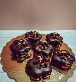 Veganske slaščice po naročilu Škofja Loka, Gorenjska