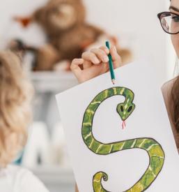 Logoped s kratkimi čakalnimi dobam Maribor