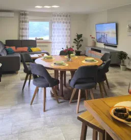Vacation apartment Vipava