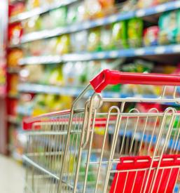 Nalaganje polic v trgovinah okolica Maribora in Ptuja