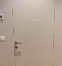 Masivna lesena notranja vrata Slovenija