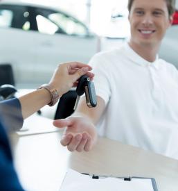 Ugodna prodaja novih vozil, financiranje vozil Logatec, Osrednja Slovenija