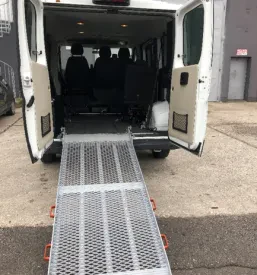 Kombi prevozi oseb po Sloveniji