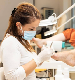 Nega nohtov na nogah v Ljubljani