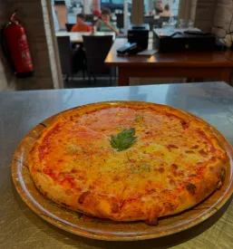 Dobra pizzerija v Piranu