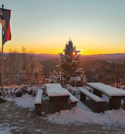 Planinska koča Idrija