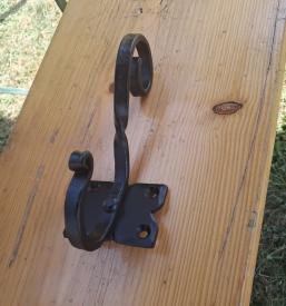 Unikatno kovaštvo Žiri, Gorenjska