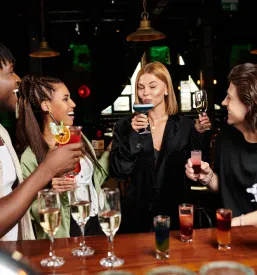 Bar z veliko izbiro pijač Mozirje
