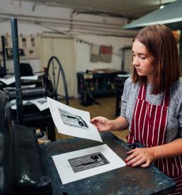 Kvalitetni digitalni in offset tisk Slovenija