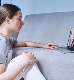 Online energijske terapije in branje dušnega zapisa