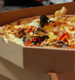 Konopljina pizza v Mariboru