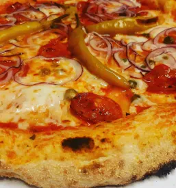 Ugodne pizze iz krušne peči Nova Gorica