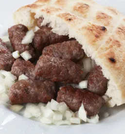 Čevapčiči v lepinji Ajdovščina