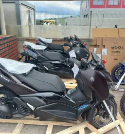 Prodaja motornih koles in opreme Obala