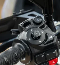 Ugoden servis Yamaha motorjev Obala