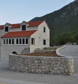 Prodaja, montaža lesenih oken Ljubljana, okolica, Osrednja Slovenija