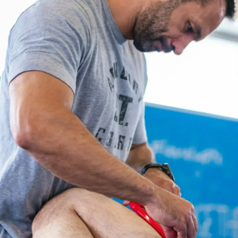 Specialistična terapija IASTM za gibljivost Učinkovita terapija IASTM za izboljšanje gibljivosti in rehabilitacijo, ki jo izvaja izkušen osebni trener v fitnesu Maribor.