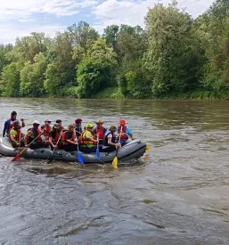 Ugoden spust po reki Muri