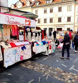 Preiswerte Souvenir- und Geschenkeladen im Zentrum von Ljubljana