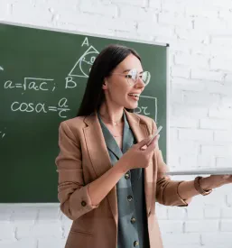Spletno izobraževanje za napredovanje učiteljev