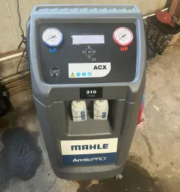 Servis vozil, avtoličarstvo in polnjenje klim Celje