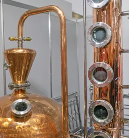 Izdelava kotlov za žganjekuho na Dolenjskem