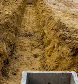 Urejanje zunanjosti Bela Krajina