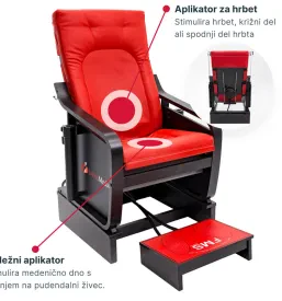 Prazna terapevtska soba s udobnim stolom in lučko, ki ustvarja sproščujoče okolje za individualno svetovanje in terapijo.