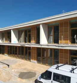 Leseni apartmaji