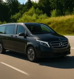 Urejeno vozilo za prevoz oseb je pripravljeno za krajše in daljše vožnje po Gorenjski.