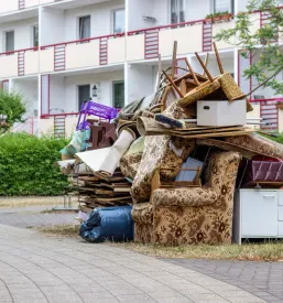 Odvoz starega pohištva in ostankov demontaže Slovenija